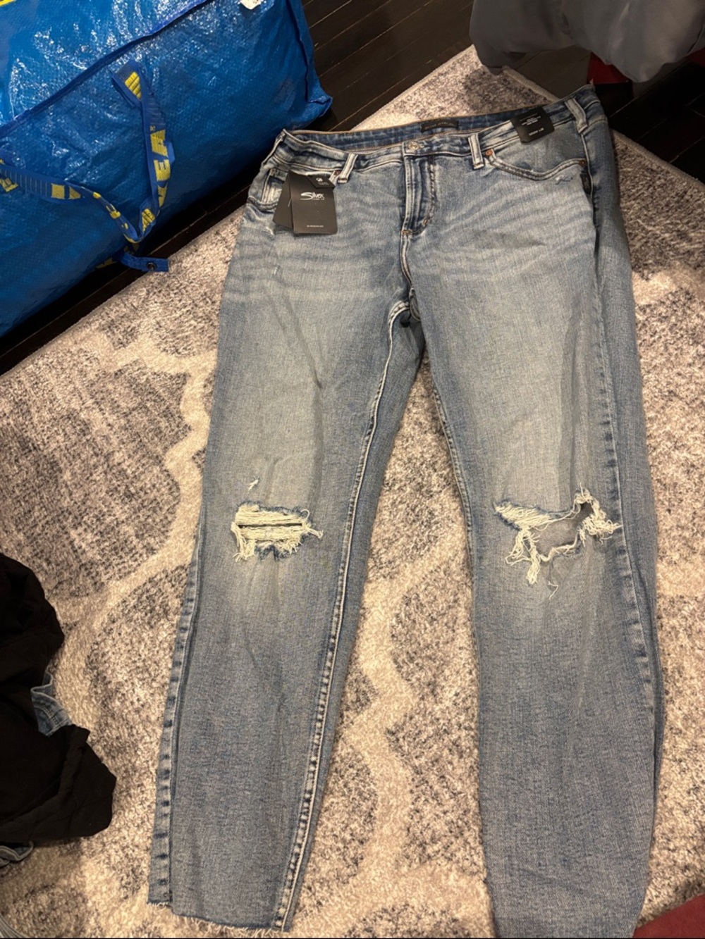 Light Blue Distressed Women's Jeans girlfriend fit - mid rise